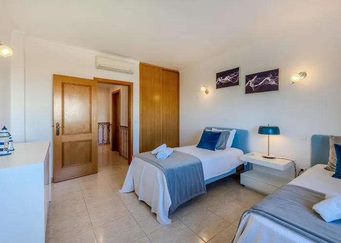 Valmangude Sunny Escape - Vip By Interhome 아파트